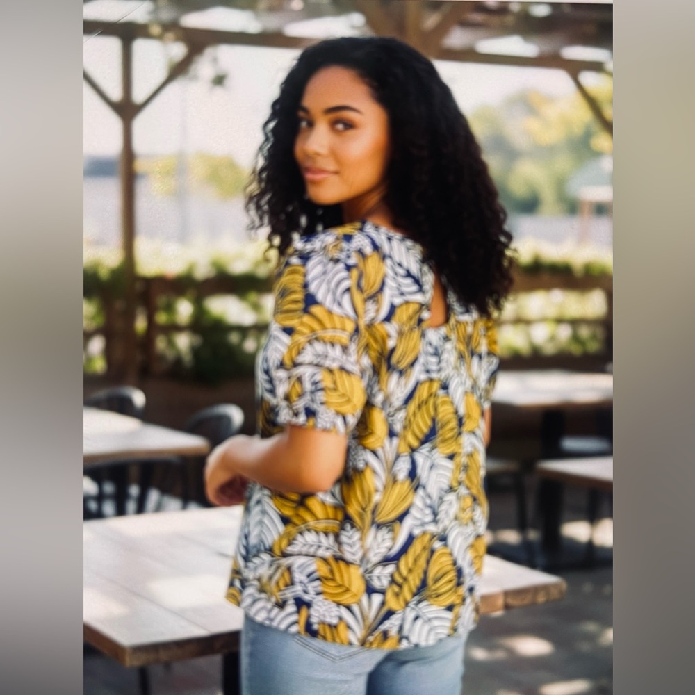 Talbots Short Sleeve Leaf-Print Blouse in Yellow and Navy